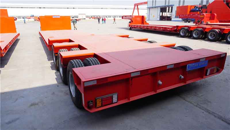 Super Low Platform Excavator Lowbed Trailer for Sale