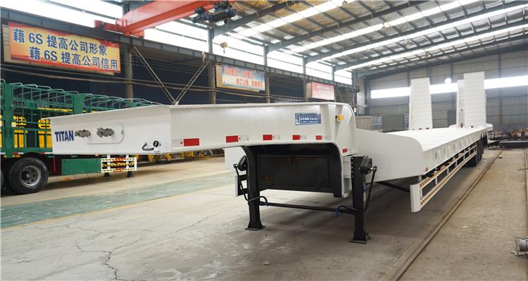 3 Axle 60 Ton Semi Lowbed Trailer for Sale